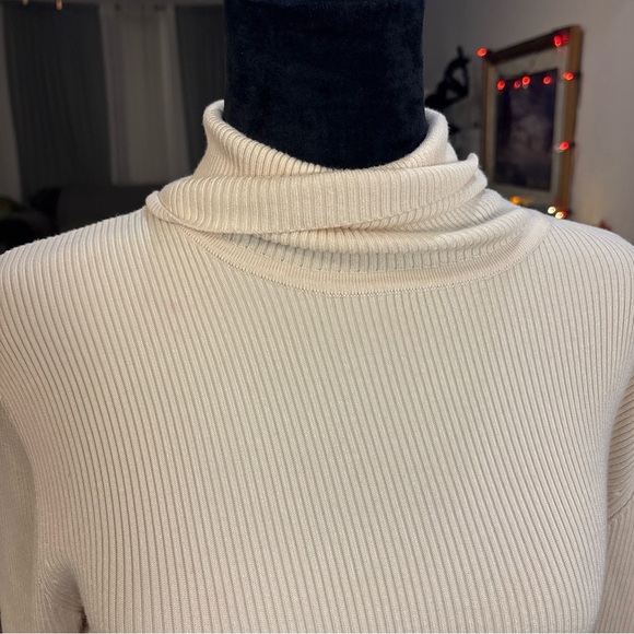 Elegant Cream Turtleneck Dress - Picture 4 of 8
